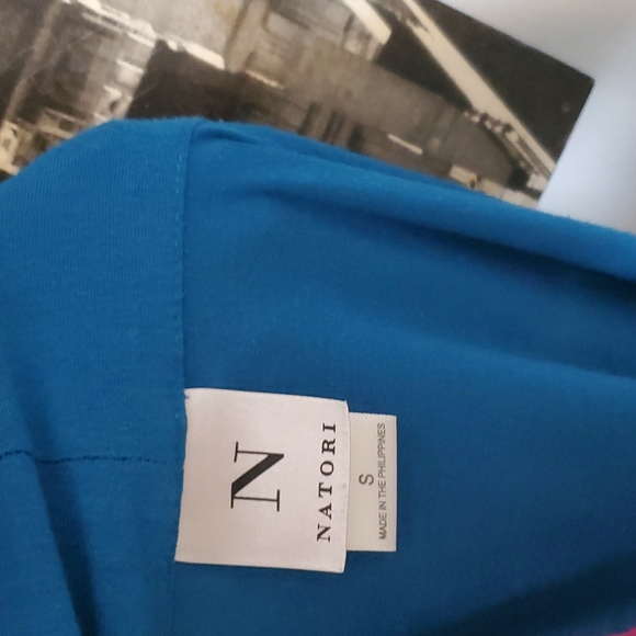 Natori House Robe - Picture 6 of 8